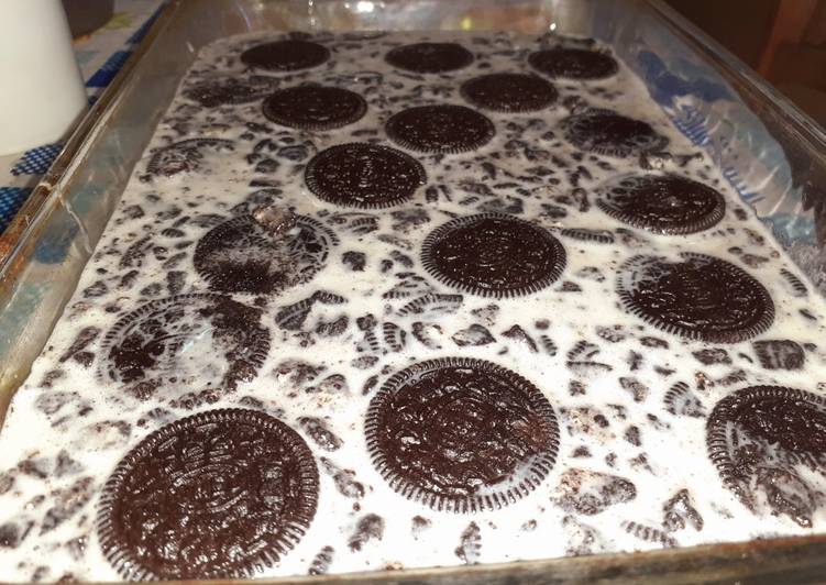 Steps to Make Ultimate Postre helado con oreo