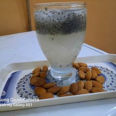 A picture of Almond 🍸 drink with chia seed.