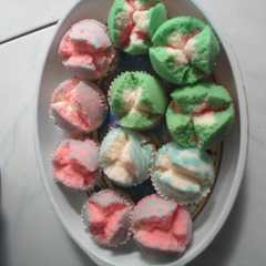 Bolu kukus mekar রেসিপির প্রধান ছবি