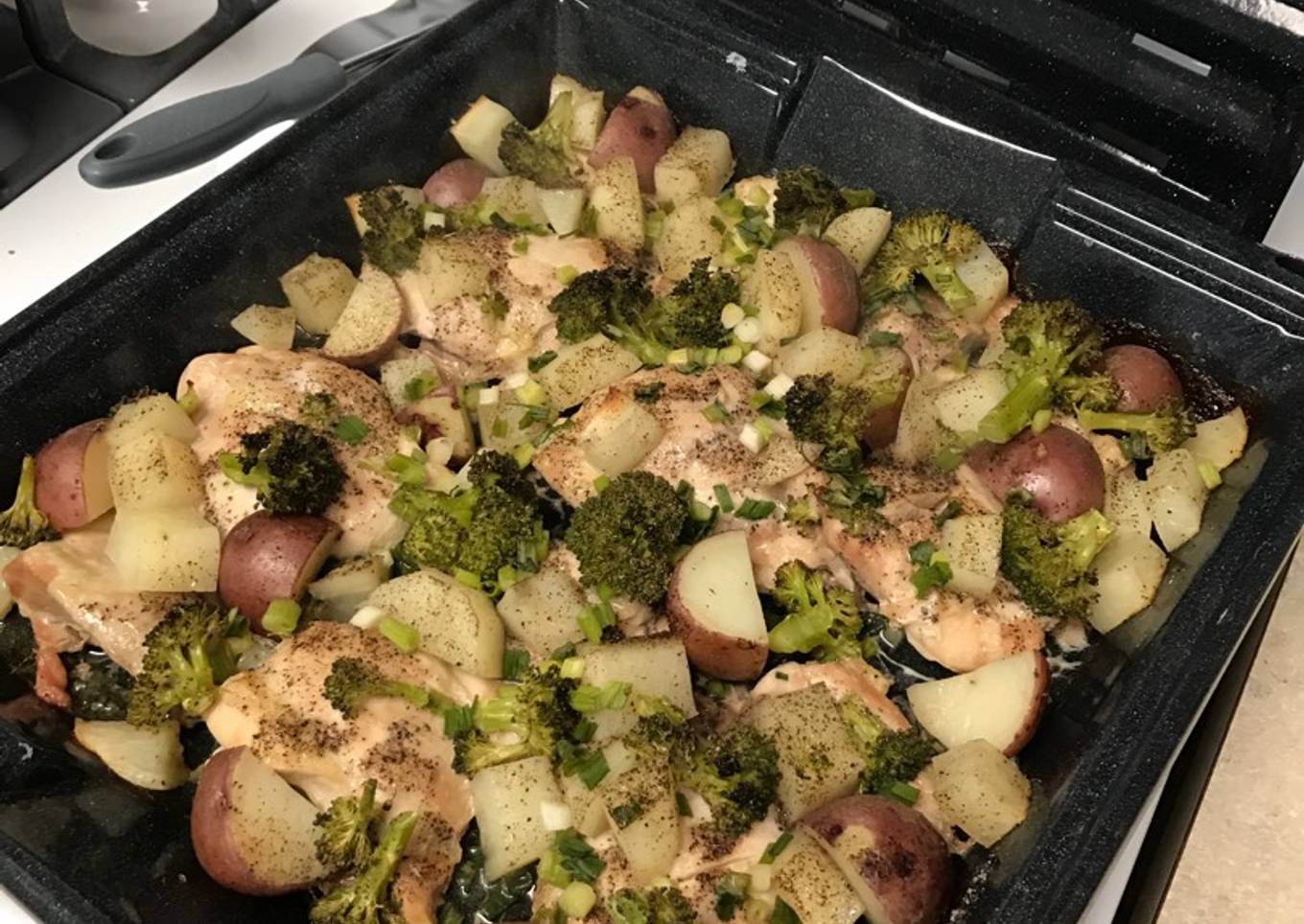 Pechugas de pollo con vegetales al horno