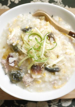 皮蛋瘦肉粥~超簡單~ 的食譜成品照片