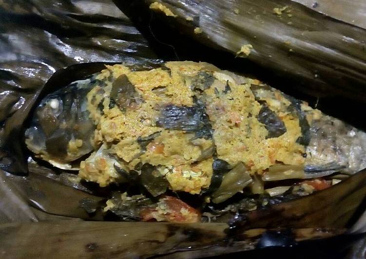 Pepes ikan mas pedas mantap