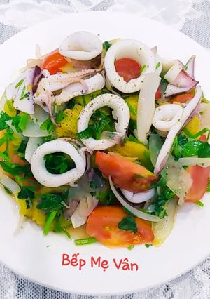 A picture of Stir-Fried Squid with Tomato, Pineapple, Onion, and Celery.
