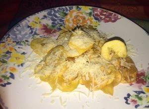 Una foto de Tajaditas de plátano con queso