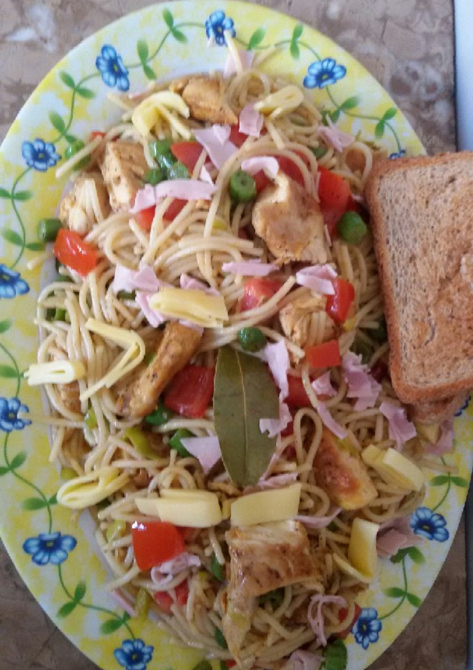 Una foto de Ensalada de espaguetis
