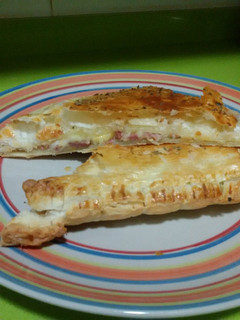 Una foto de Empanada de pizza con thermomix