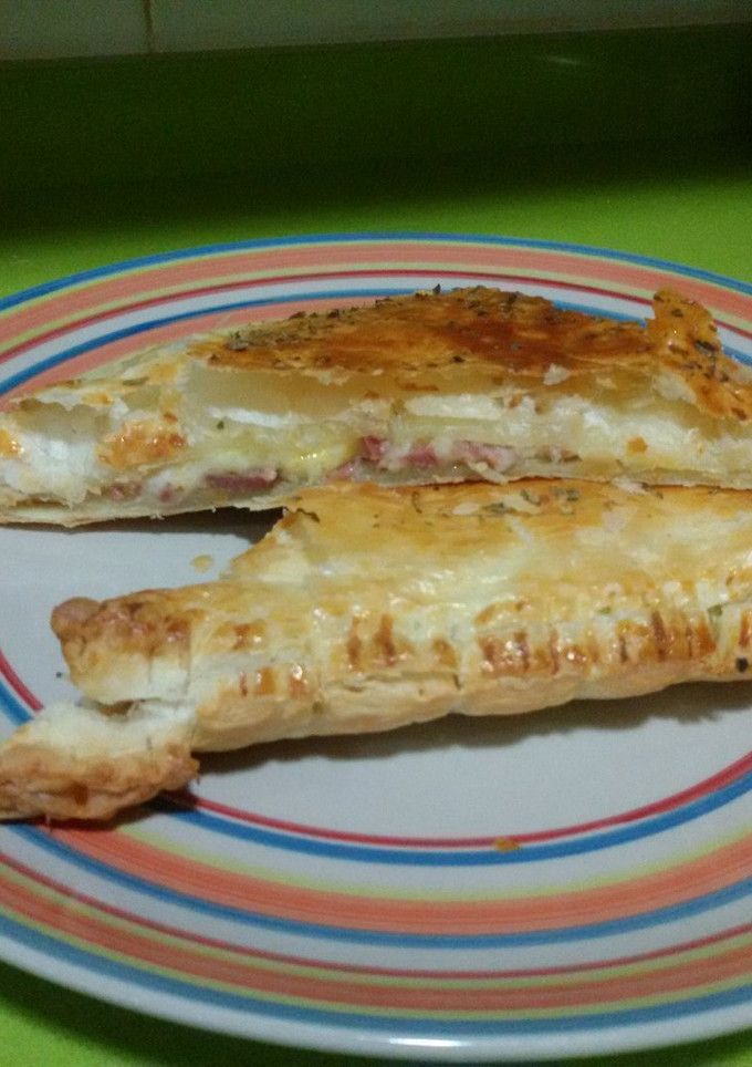 Una foto de Empanada de pizza con thermomix