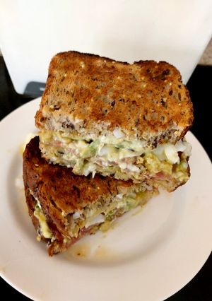 A picture of My Bacon, Poached Egg & Cheesy Avocado Sandwich. 😘.