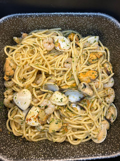 Una foto de Spaghetti al ajillo frutti di mare en Airfryer Cosori