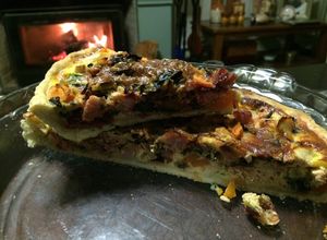 Una foto de Tarta de pollo y panceta (fácil y económica)