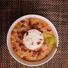 A picture of White bean soup.