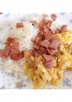 รูปของ ข้าวไข่ขยี้แฮม