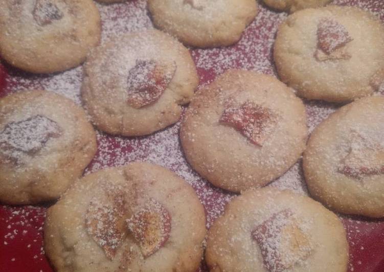 Simple Way to Prepare Quick Apple Cinnamon Shortbread Cookies