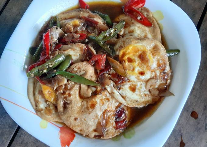 Telur ceplok masak kecap