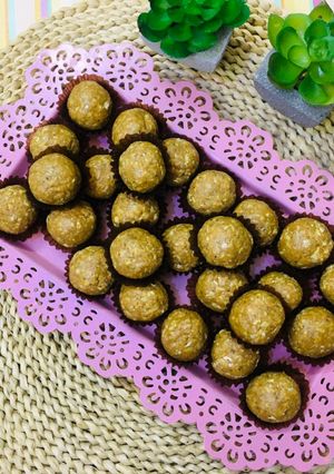 صورة لوصفة كرات الشوفان بالحليب المكثف المحلى