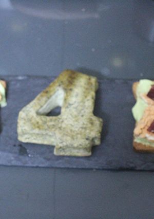 Foto principal de Tostadas con cabracho y tortilla de algas