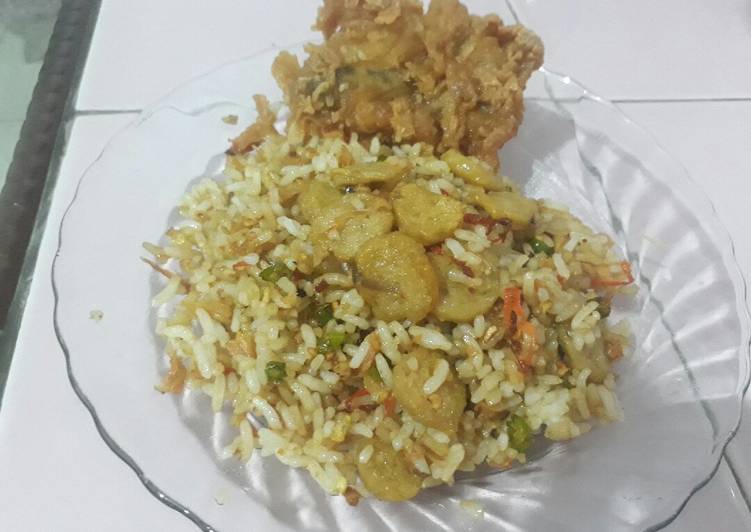 Nasi goreng bakso simple