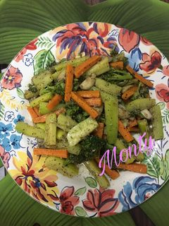 صورة لوصفة خضار سوتيه 🥗🥦🥕🧄😋