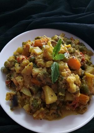 A picture of Vegetable Korma.