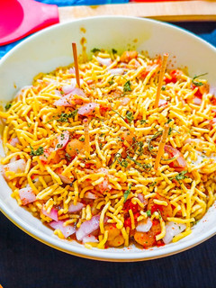 अरबी चाट (Arbi chaat recipe in hindi) रेसिपी मुख्य फोटो