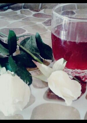 عکسی از دستور شربت آلبالو طبیعی🍒🍒