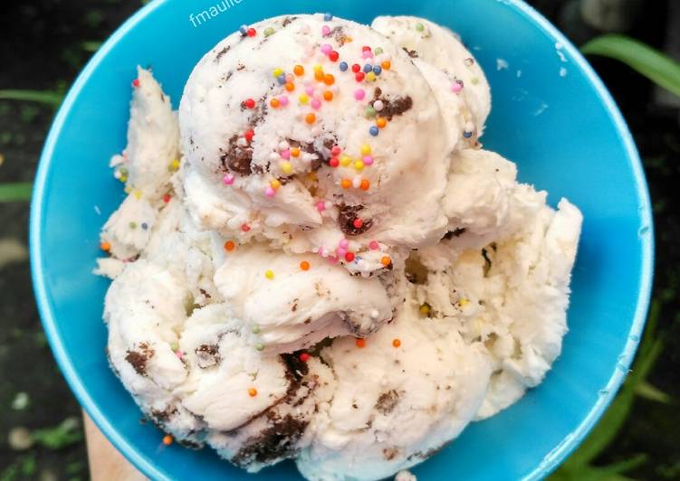 Langkah Mudah untuk Menyiapkan Es Krim Oreo yang Sempurna