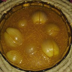 A picture of Sindhi Basaran ji khattanr.(onion pickle).