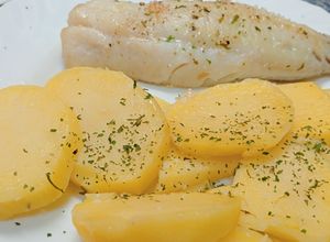 Una foto de Gallineta (cabracho) a la plancha 🐠