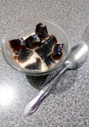 Una foto de Gelatina de café con crema de queso