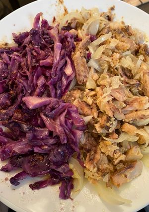 Foto resep Duet Maut 2 Menu Lengkap Gizi. (Tumis Kubis Ungu dan Orak Arik Sarden)