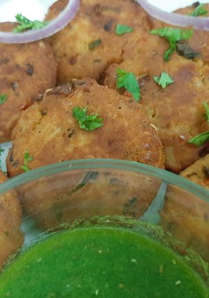 A picture of Chicken Resha kebab with split chickpeas (chana dal) #cookpad #mycookbook.
