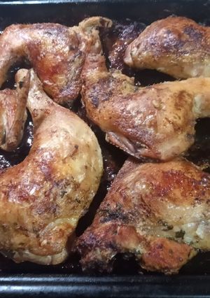 Una foto de Pollo al horno con papas