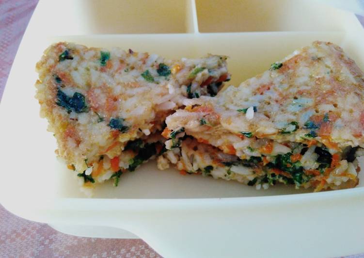 Omlet nasi sayuran #bekalanak #bekalbapaknyajuga 😂