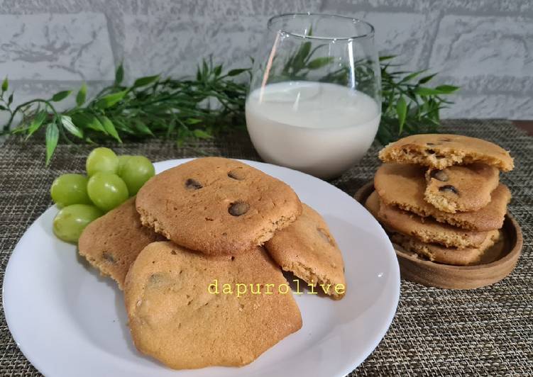Chewy Jumbo Cookies