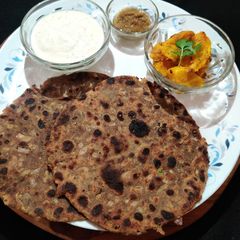 A picture of Buckwheat Onion Paratha..