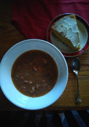 A picture of Pinto Bean And Bacon Soup.