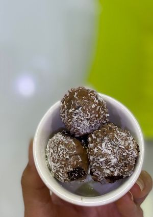 صورة لوصفة حلى بثلاث مكونات فقط