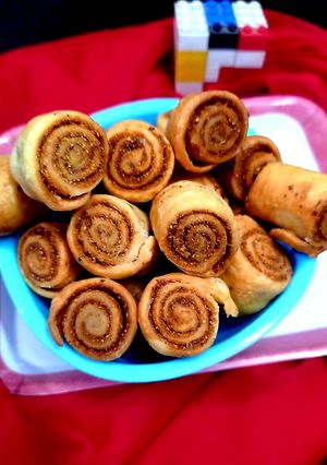 भाकरवड़ी (Bhakarwadi recipe in Hindi) रेसिपी मुख्य फोटो