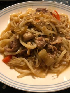 日式咖哩豬肉片炒烏龍 的食譜成品照片