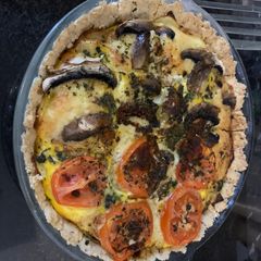 A picture of Quiche with no grain pastry.