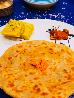 ગાજરનાં પરોઠા (Carrot Paratha Recipe In Gujarati) રેસીપી મુખ્ય ફોટો