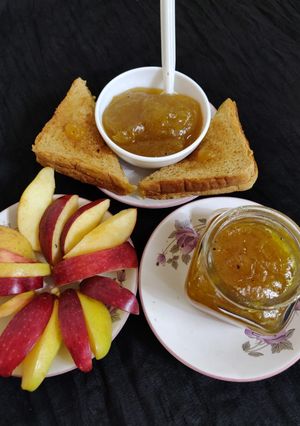 A picture of Apple jam.