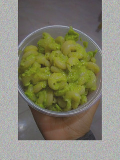 صورة لوصفة معكرونة بإضافة افوكادو 🥑🥑