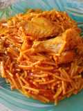 Fideos con alitas de pollo