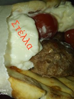 Φωτογραφία της συνταγής Σπιτικά σουβλάκια με κεφτεδάκια 🌮