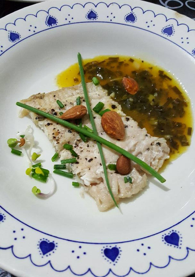 Una foto de Lenguado con salsa de naranjas