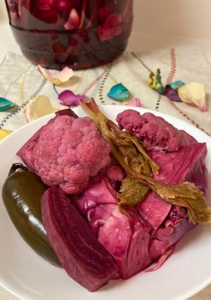 A picture of Turkish Pickle/Asinan ala Turki/Turşu/Turkish Torsh.