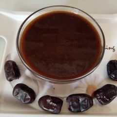 A picture of Dates & Tamarind chutney (saunth).
