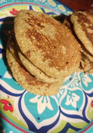 Una foto de Pancakes de banana y avena (sin harina)