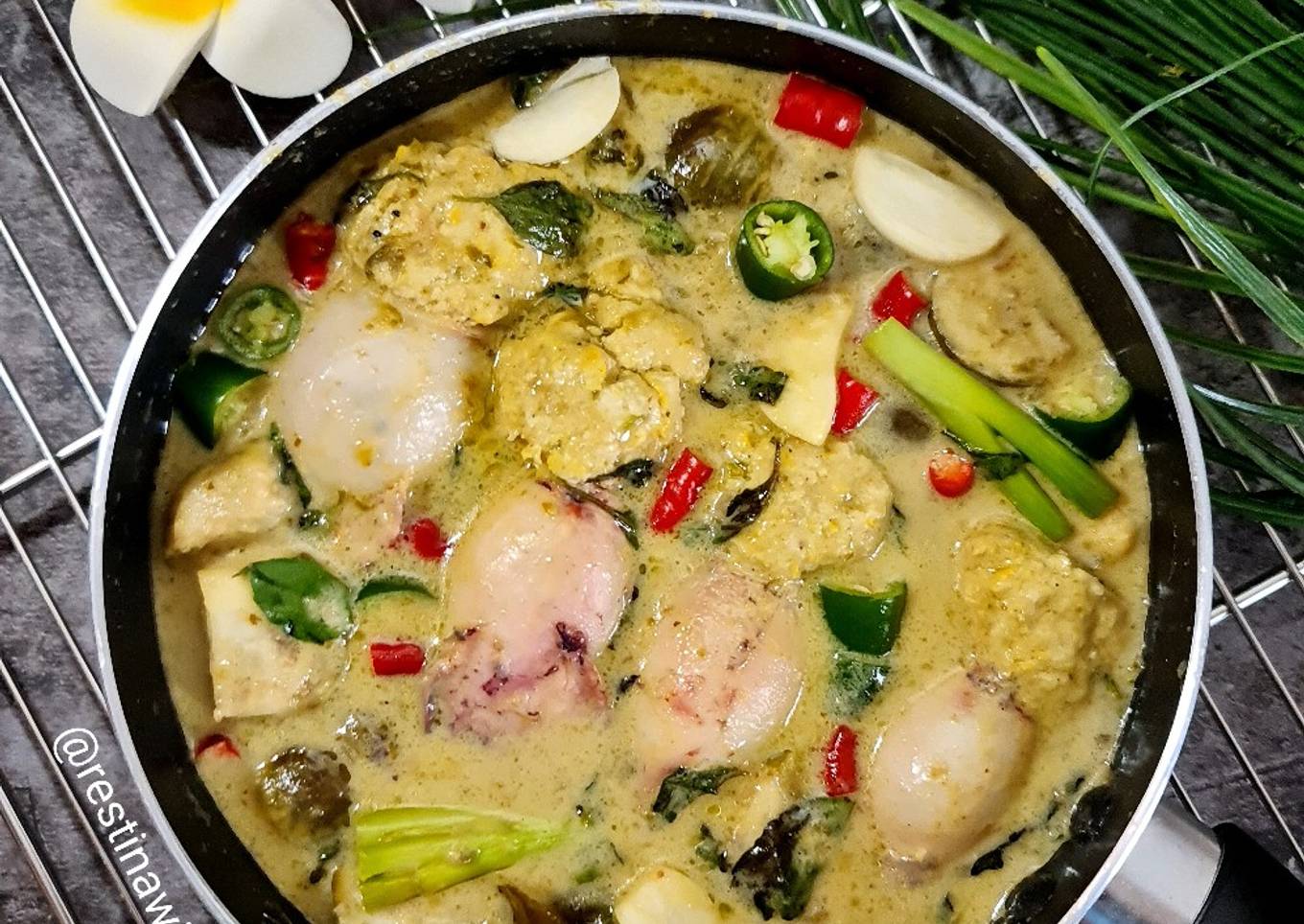 Thai Green Curry (Cumi Isi Tahu & Terong)